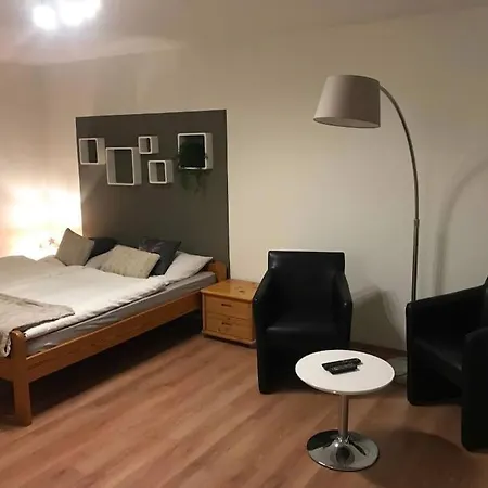 Charmantes 1zi Im Herzen Von Mit Balkon アパート *